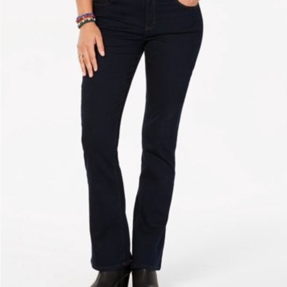 Women's Black Jeans - Picture 2 of 2